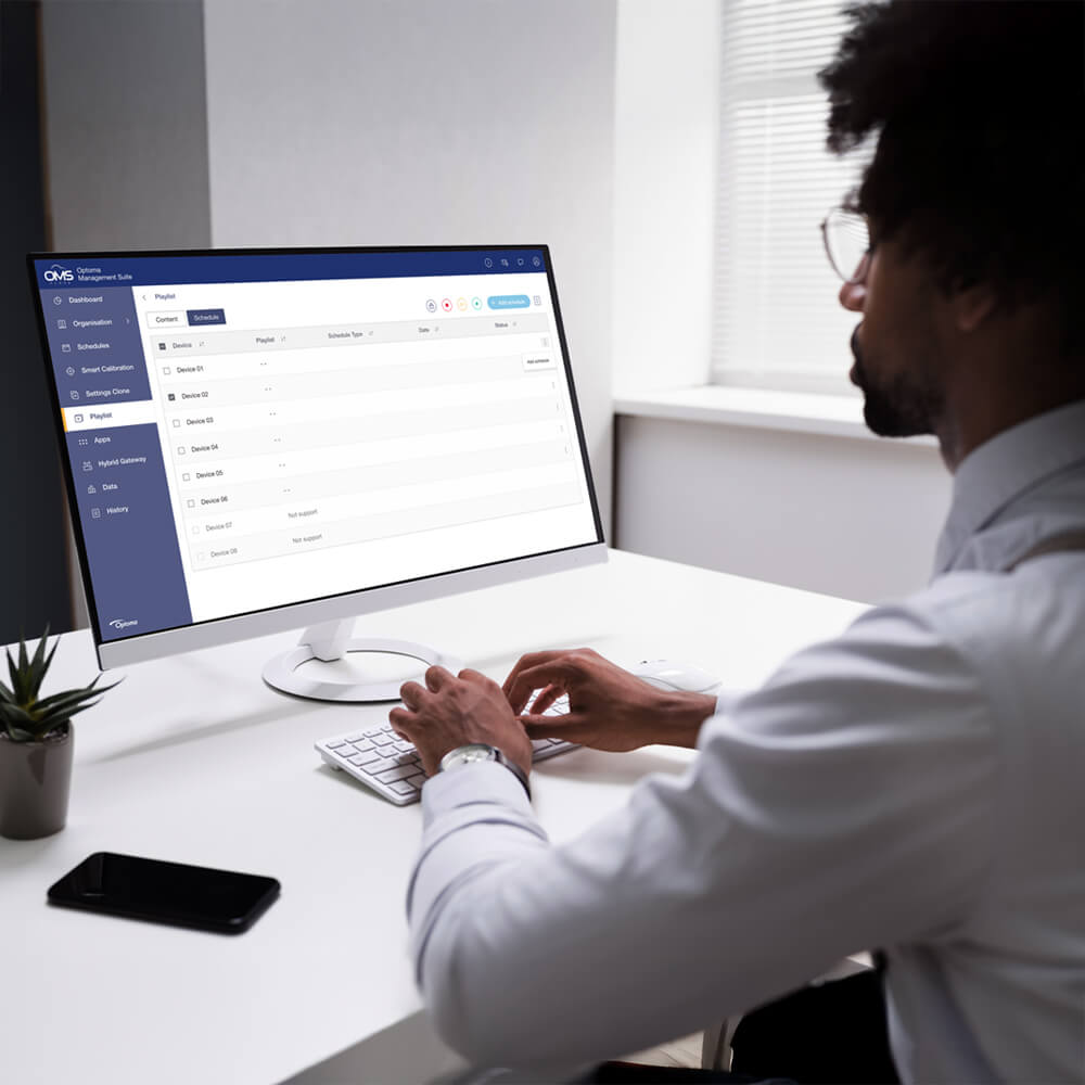 Optoma Management Suite (OMS™) helps manage, monitor, and diagnose from a centralized place